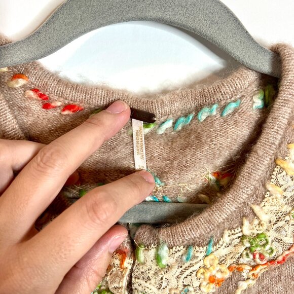 Free People Tan Wool Floral Lace Grandmacore Cottagecore Sweater Vtg Size Small - Picture 2 of 5